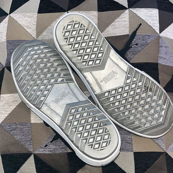 EXCELLENT CONDITION VANS OLD SKOOL STACKED SHINY BLACK/WHITE PLATFORM SHOES 8.5 - Picture 9 of 9